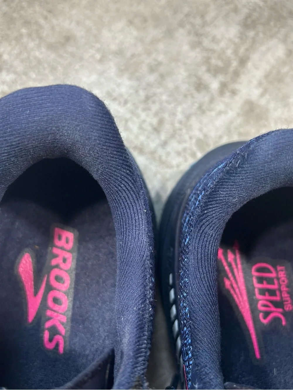 Brooks Launch GTS 10 Women’s Size 8 B Sneaker Shoes Athletic Running Blue, Pink